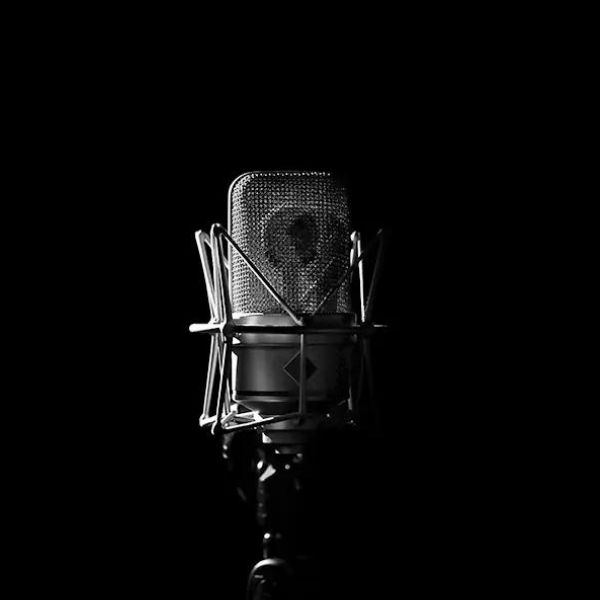 Black and White - Microphone Black and White - Microphone